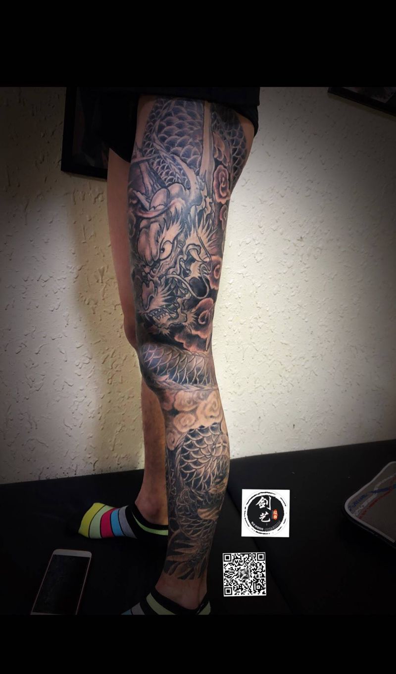 花腿龙纹身图片