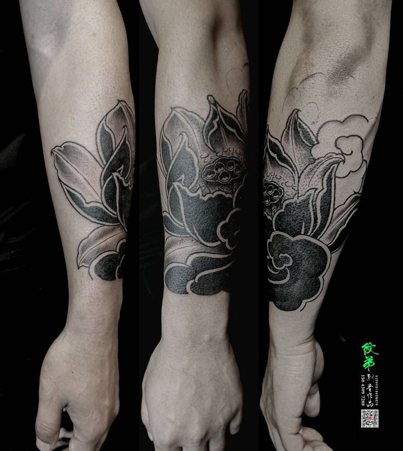 花臂起个袖纹身图片_手臂老传统纹身图案