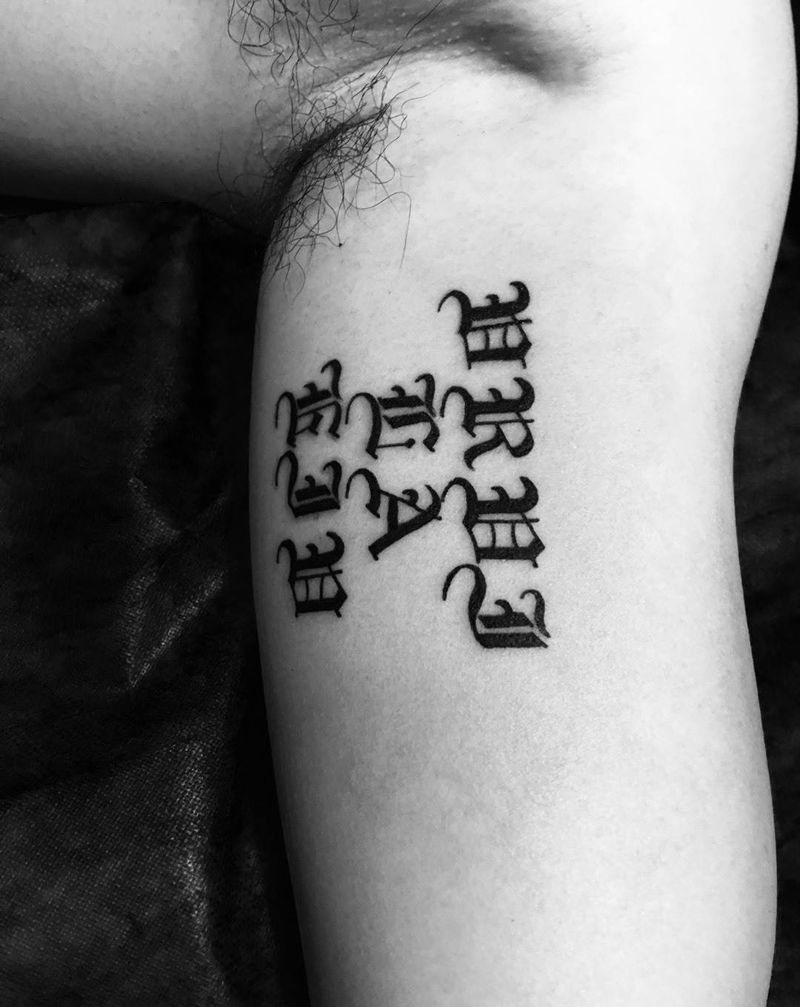 哥特字体纹身图片