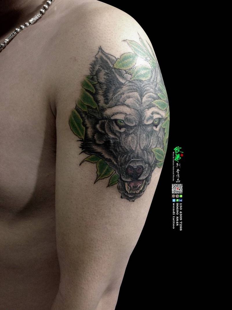 狼头 完成纹身图片_肩部手臂欧美动物纹身图案