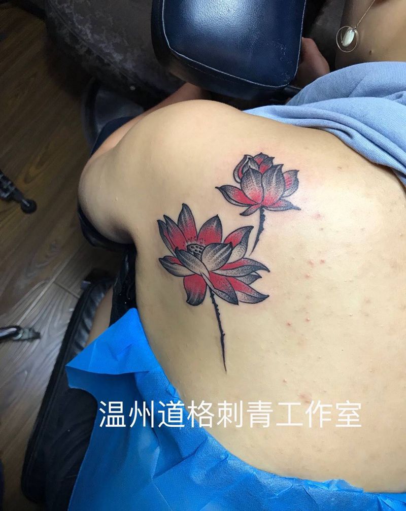 莲花纹身图片