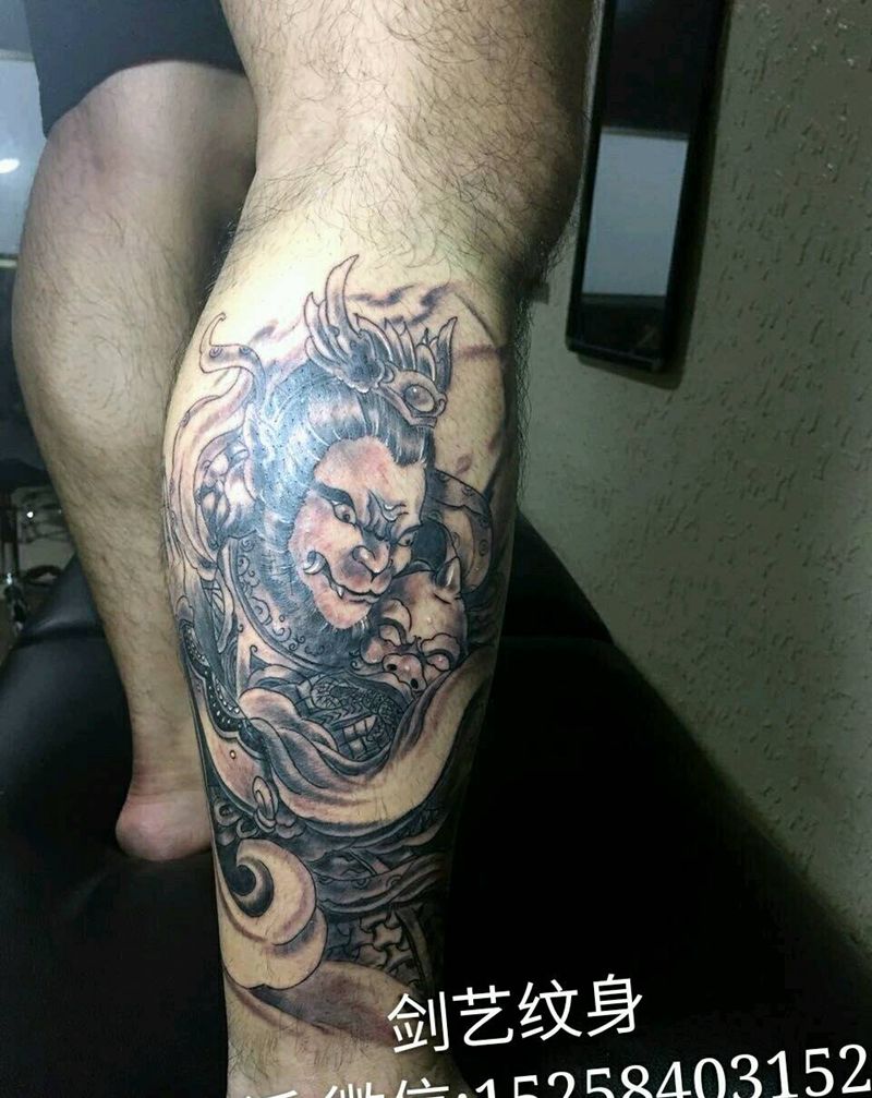 小腿悟空纹身图片