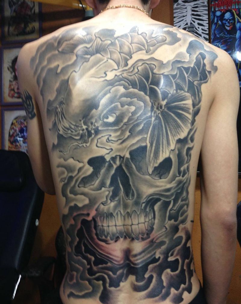 鲤鱼骷髅纹身图片