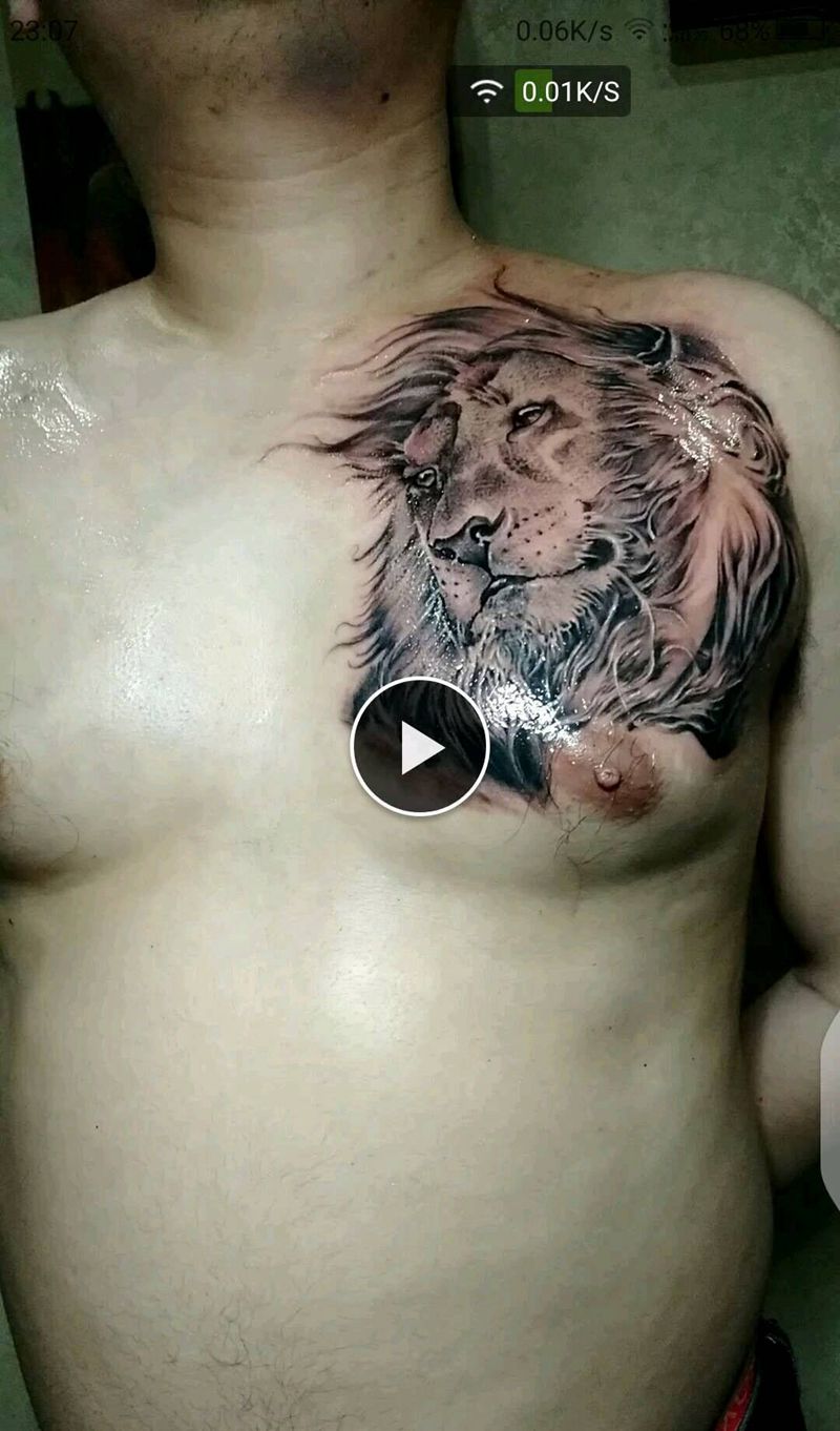 狼，狮子纹身图片_胸部纹身图案