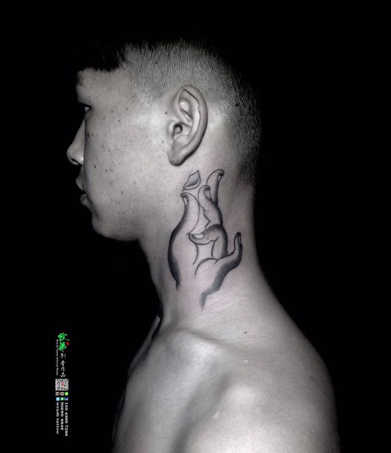 佛手纹身图片_成品颈部传统人物宗教纹身图案