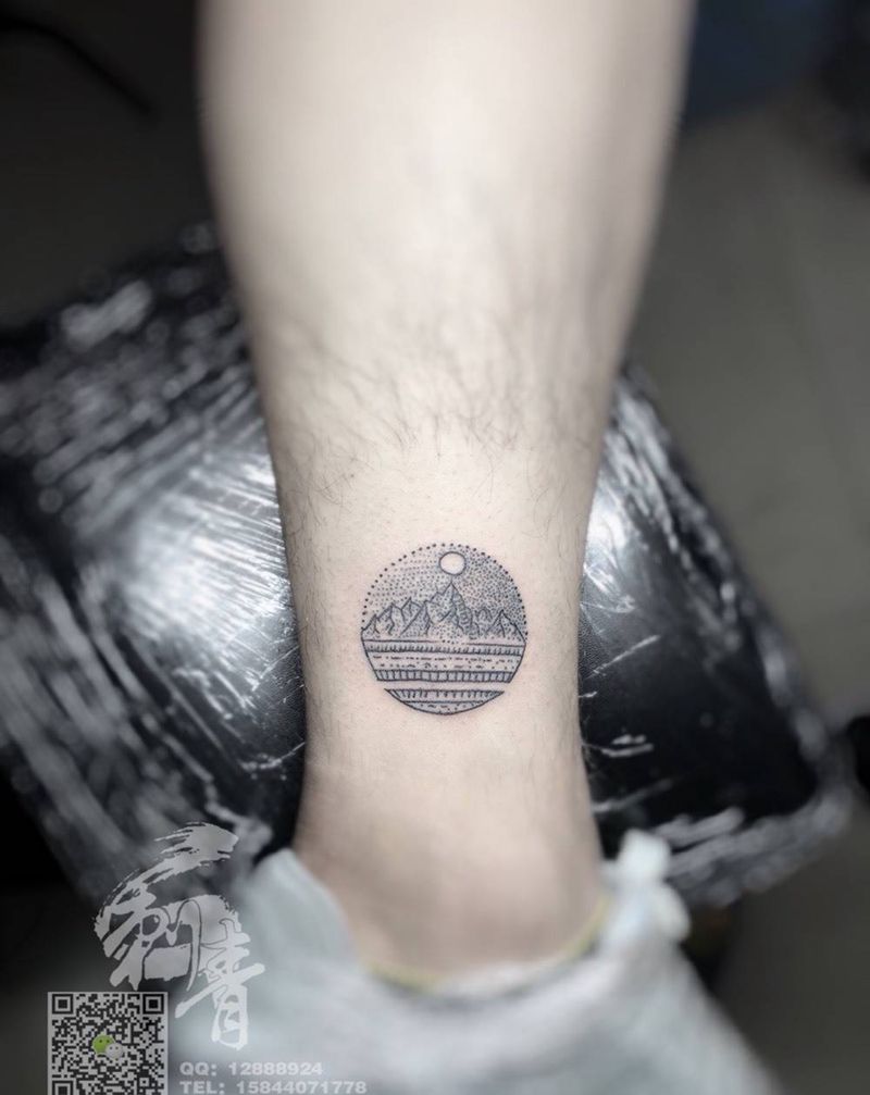 点刺山水纹身图片_成品腿部欧美清新几何纹身图案