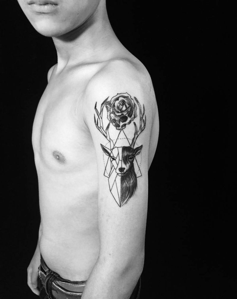 鹿头纹身图片_成品手臂欧美肖像动物鬼神纹身图案