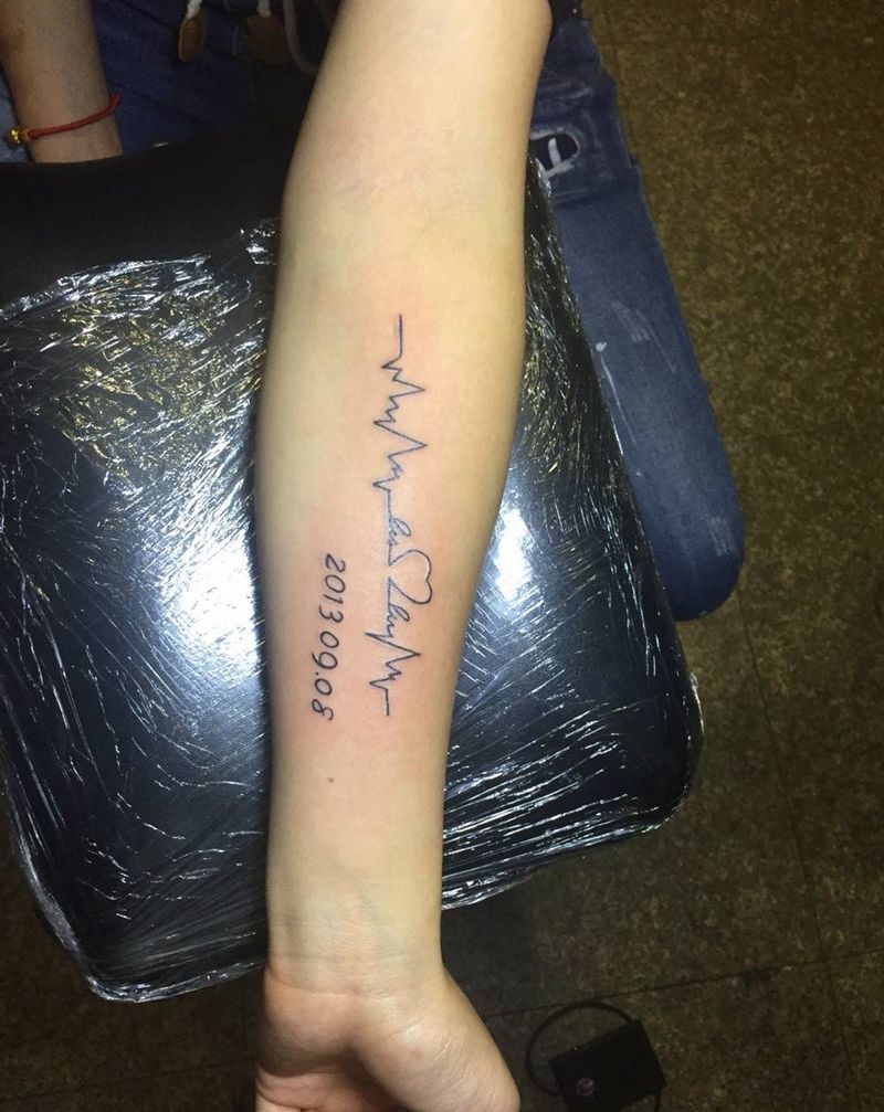 心电图纹身图片