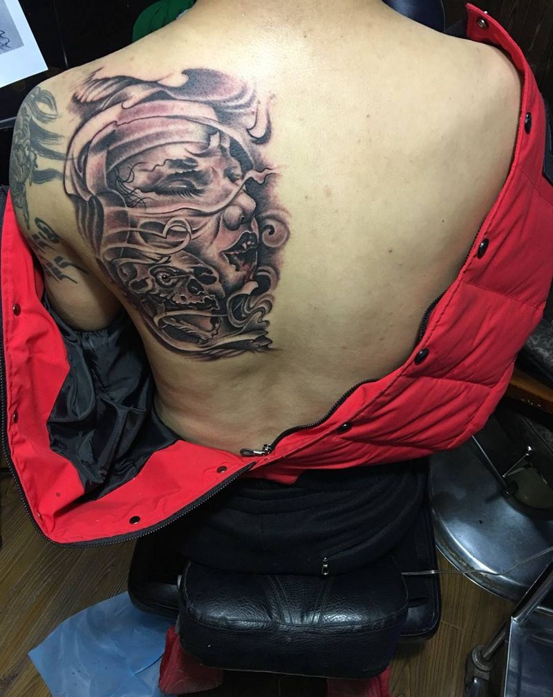 吸血鬼骷髅。纹身图片