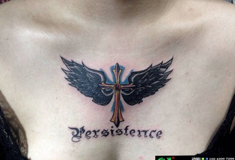 女汉纸纹身图片_成品胸部传统动物纹身图案