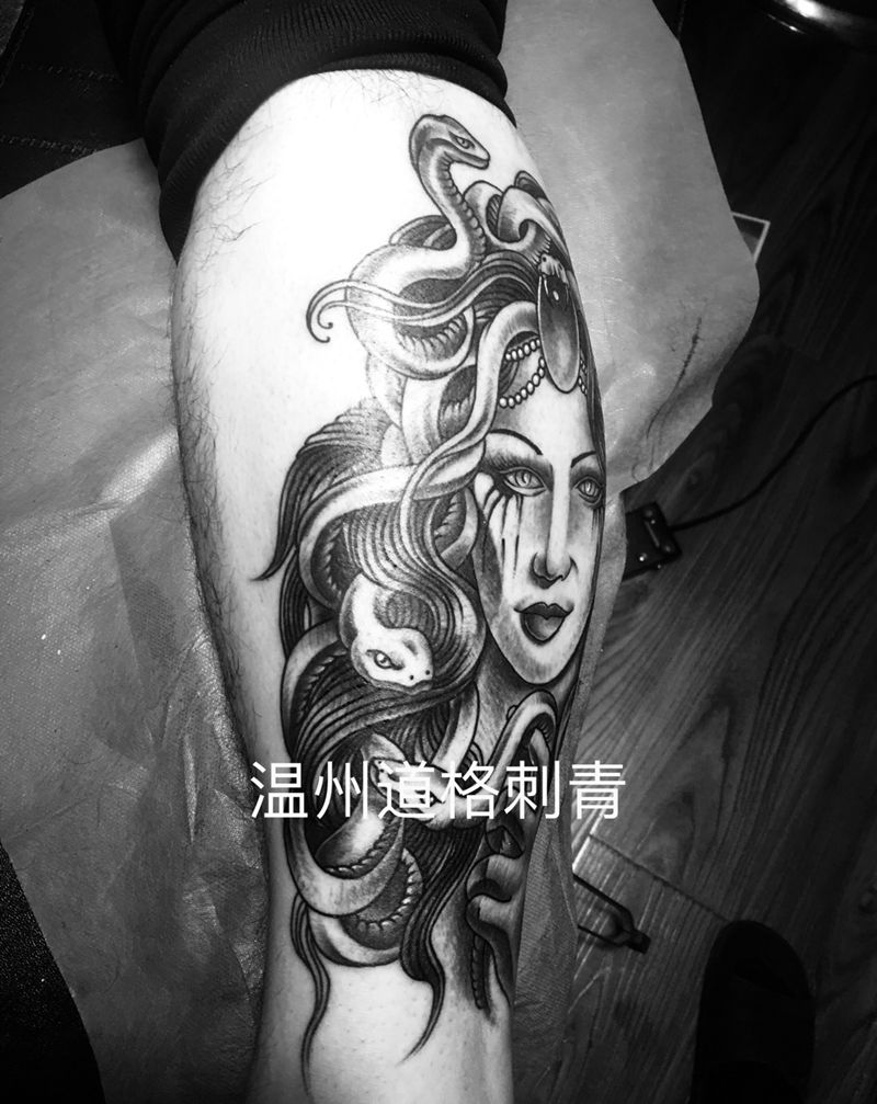 美杜莎纹身图片