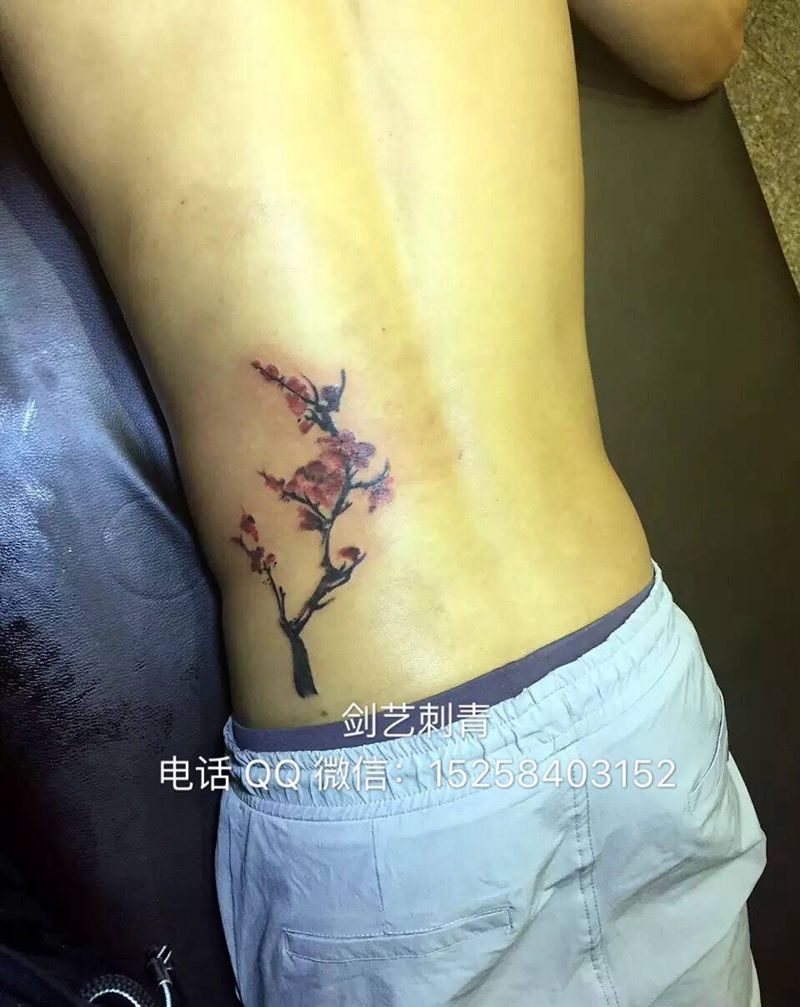 梅花纹身图片