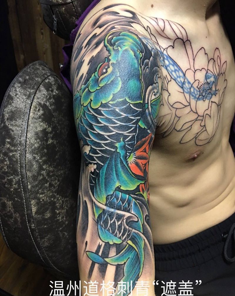 鲤鱼遮盖纹身图片
