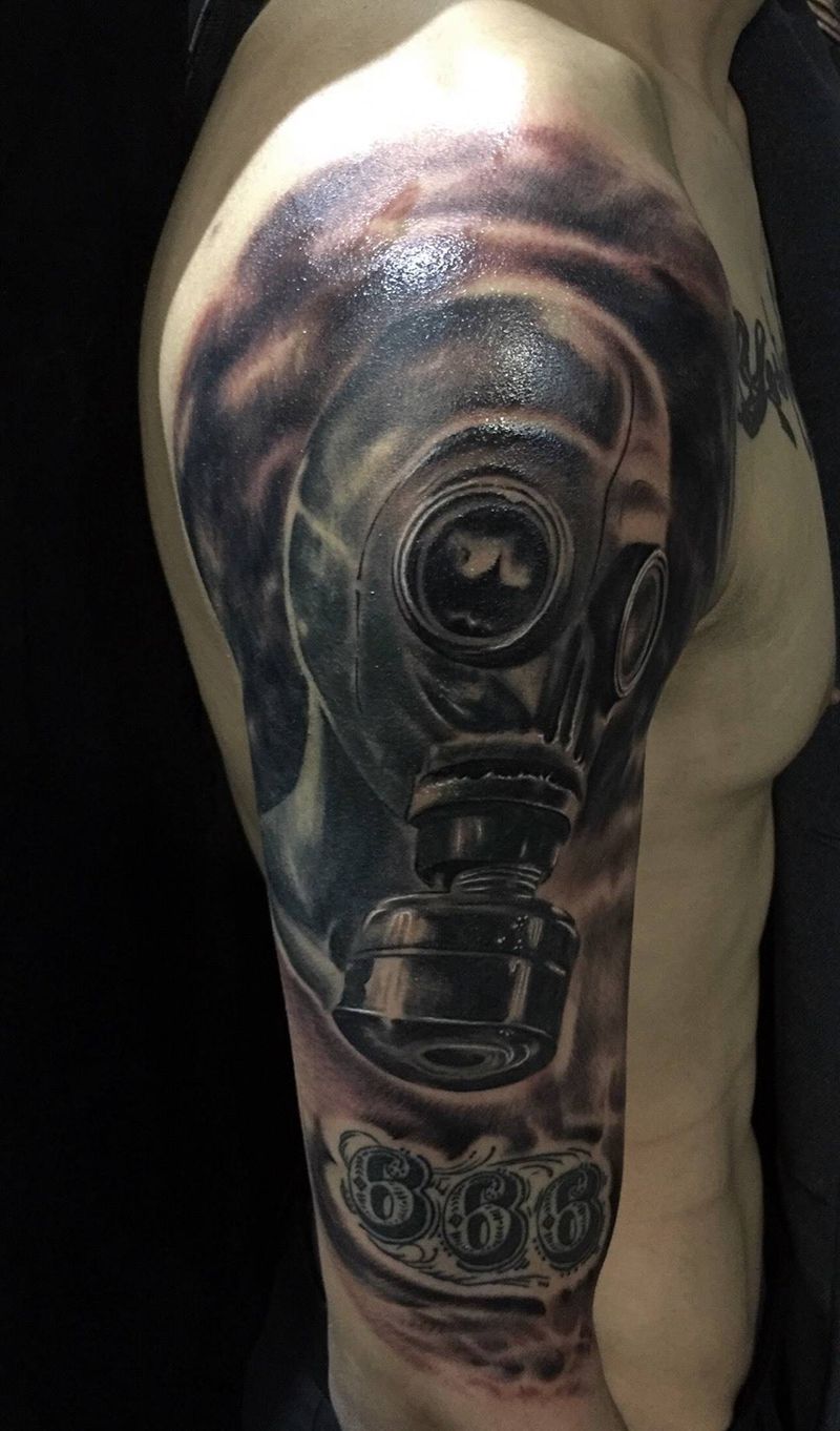 防毒面具纹身图片