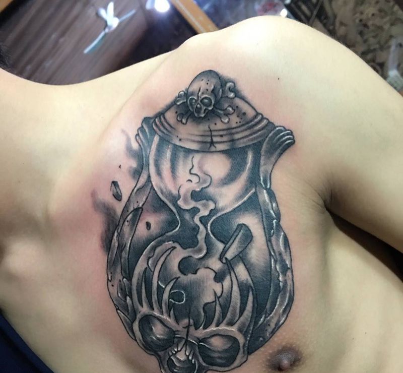 骷髅沙漏纹身图片