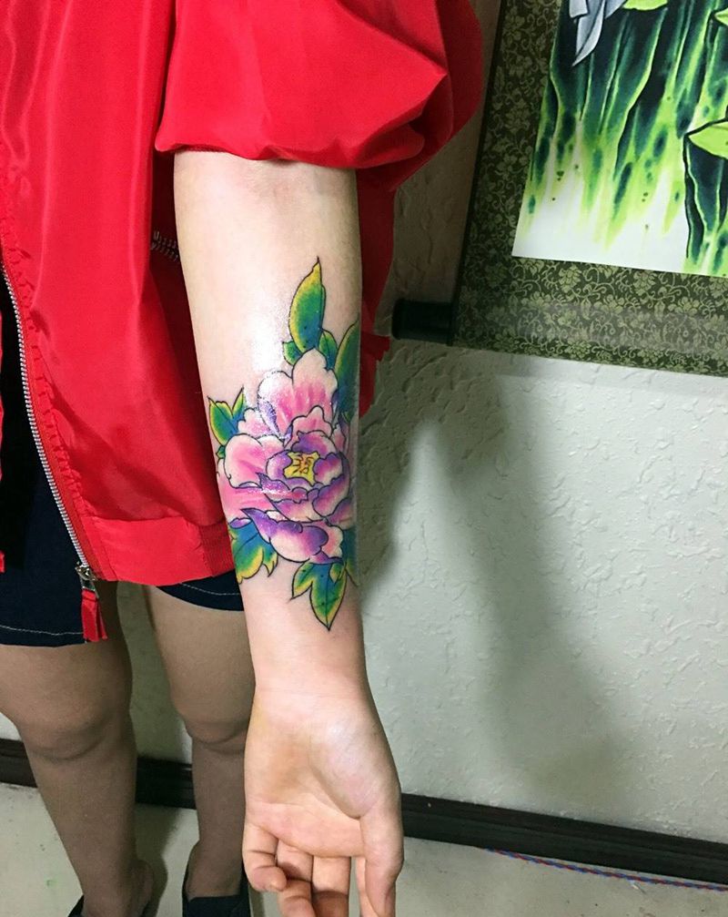 牡丹花遮盖疤痕纹身图片