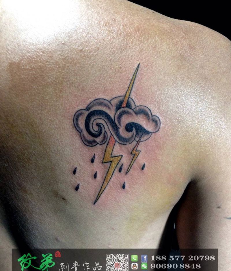 闪电⚡纹身图片_背部清新传统静物纹身图案