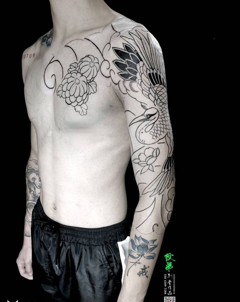 老传统半甲七分袖纹身图片_手臂胸部老传统纹身图案