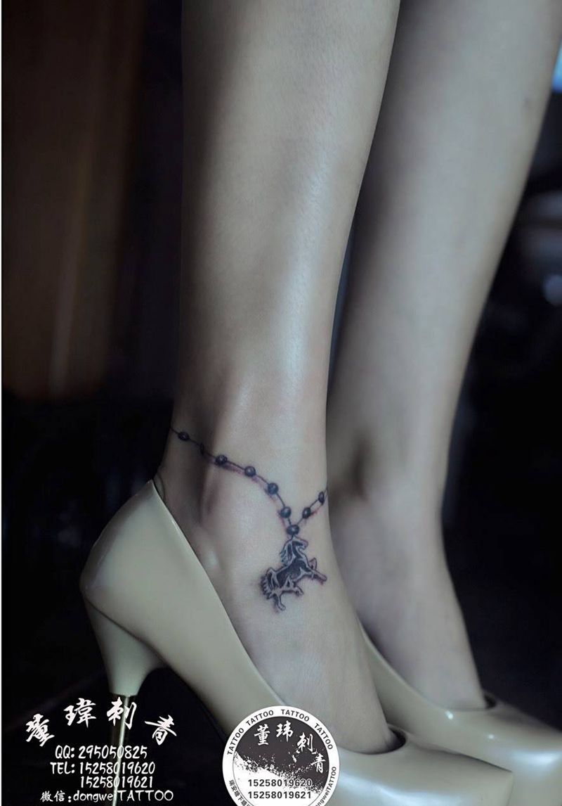 两个美女纹身图片