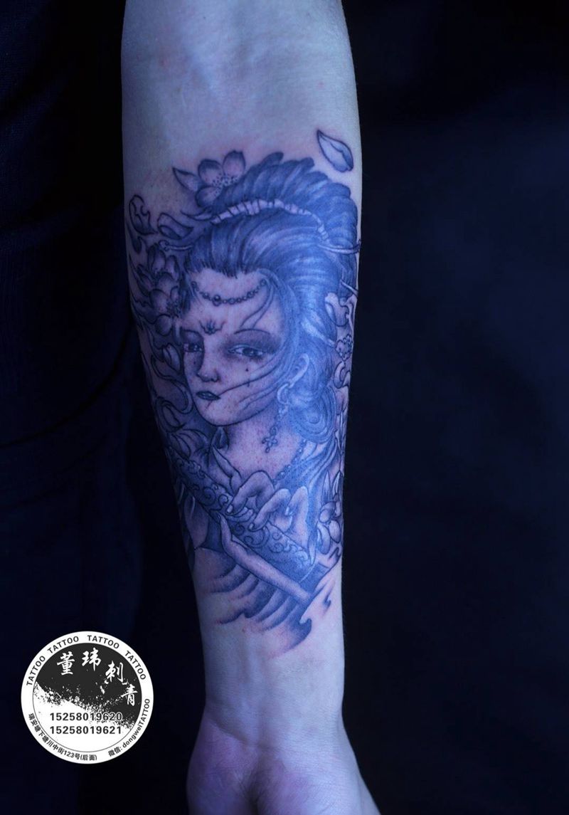 古风美女纹身图片