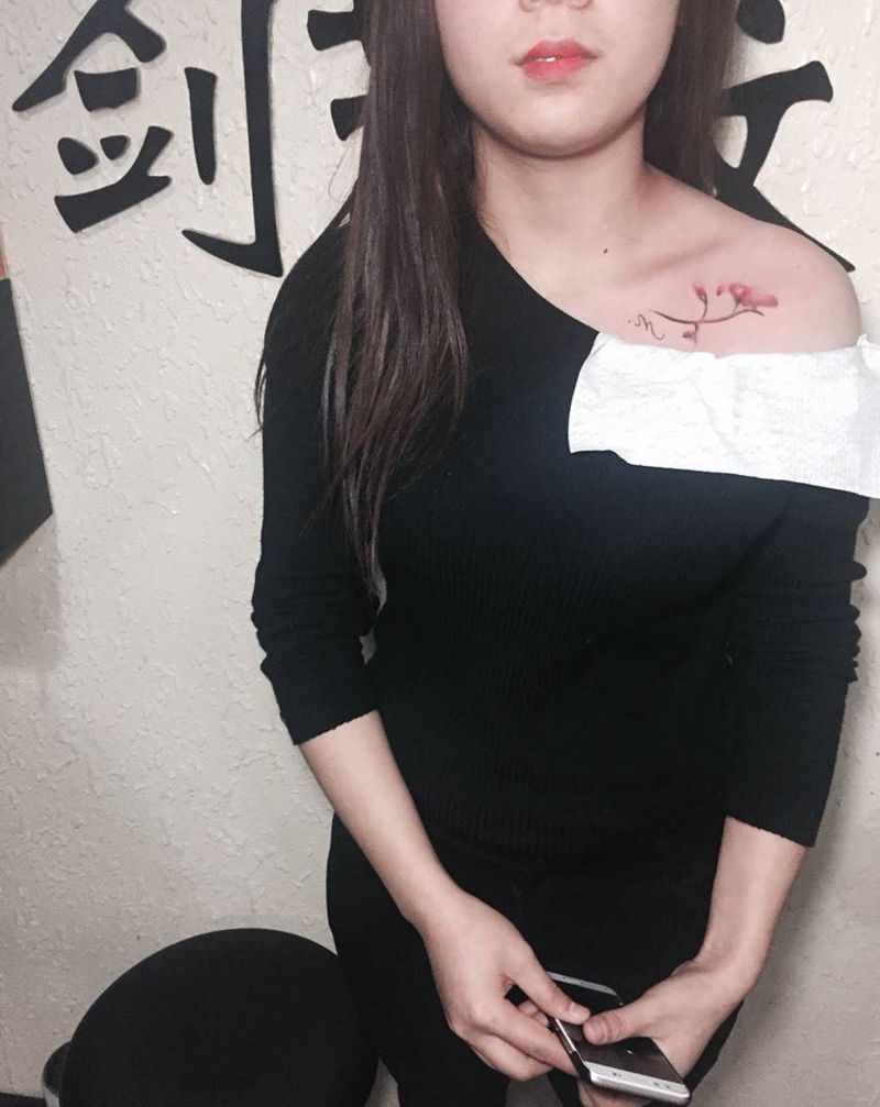 锁骨小清新纹身图片