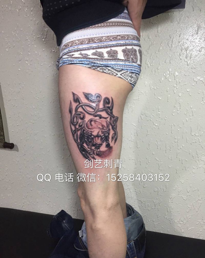 牛纹身图片