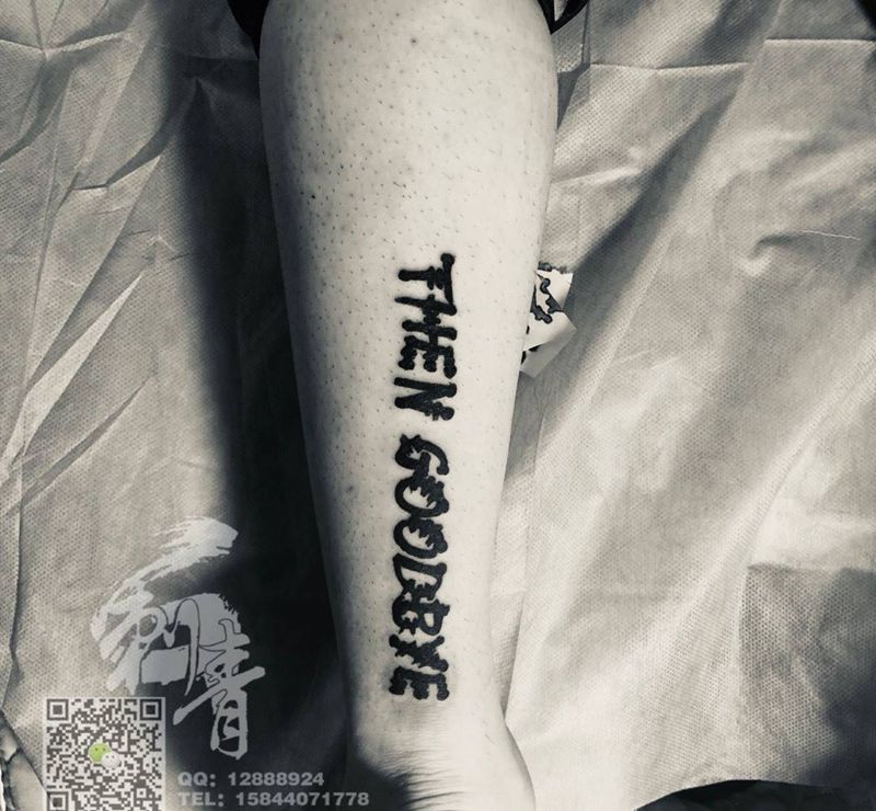 英文纹身图片_脚部花体字纹身图案
