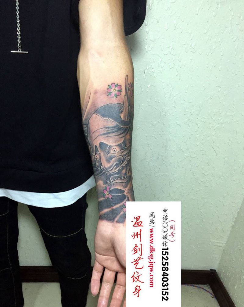 疤痕遮盖纹身图片