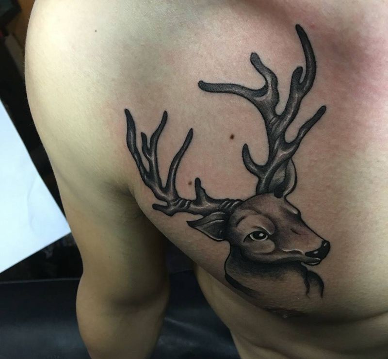 麋鹿一枚纹身图片