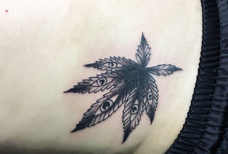 麻叶纹身。纹身图片