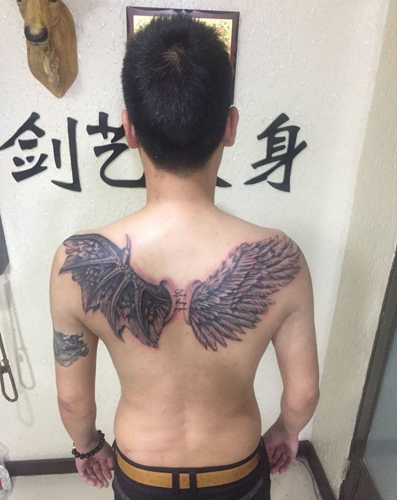 天使与魔鬼纹身图片