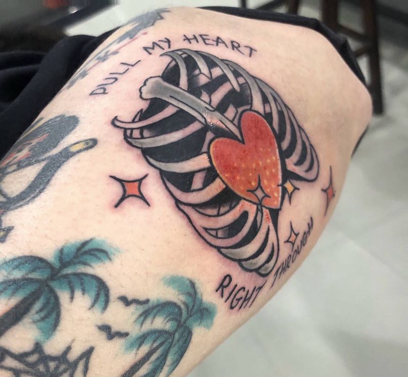 心脏纹身图片_Old School纹身图案