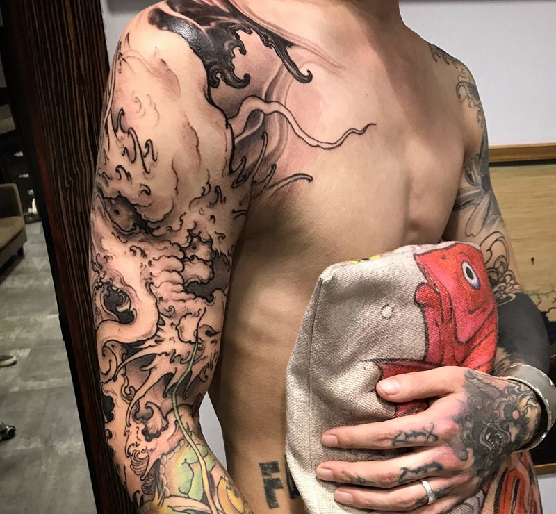 Dragon纹身图片_手臂新传统龙花臂新传统纹身图案