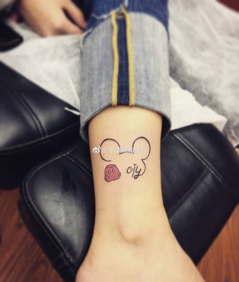 小内裤纹身图片