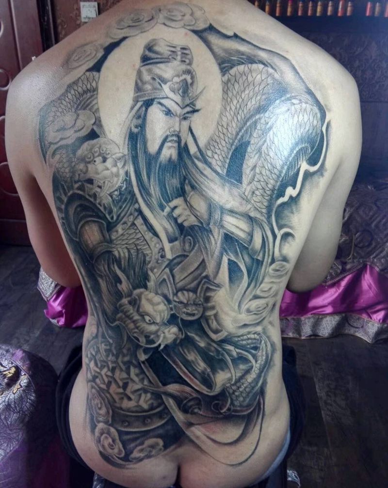 关公纹身图片_背部新传统纹身图案