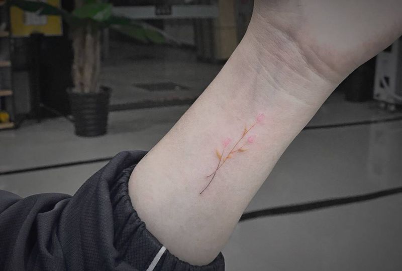 小清新纹身图片_成品手臂清新静物植物几何字符纹身图案