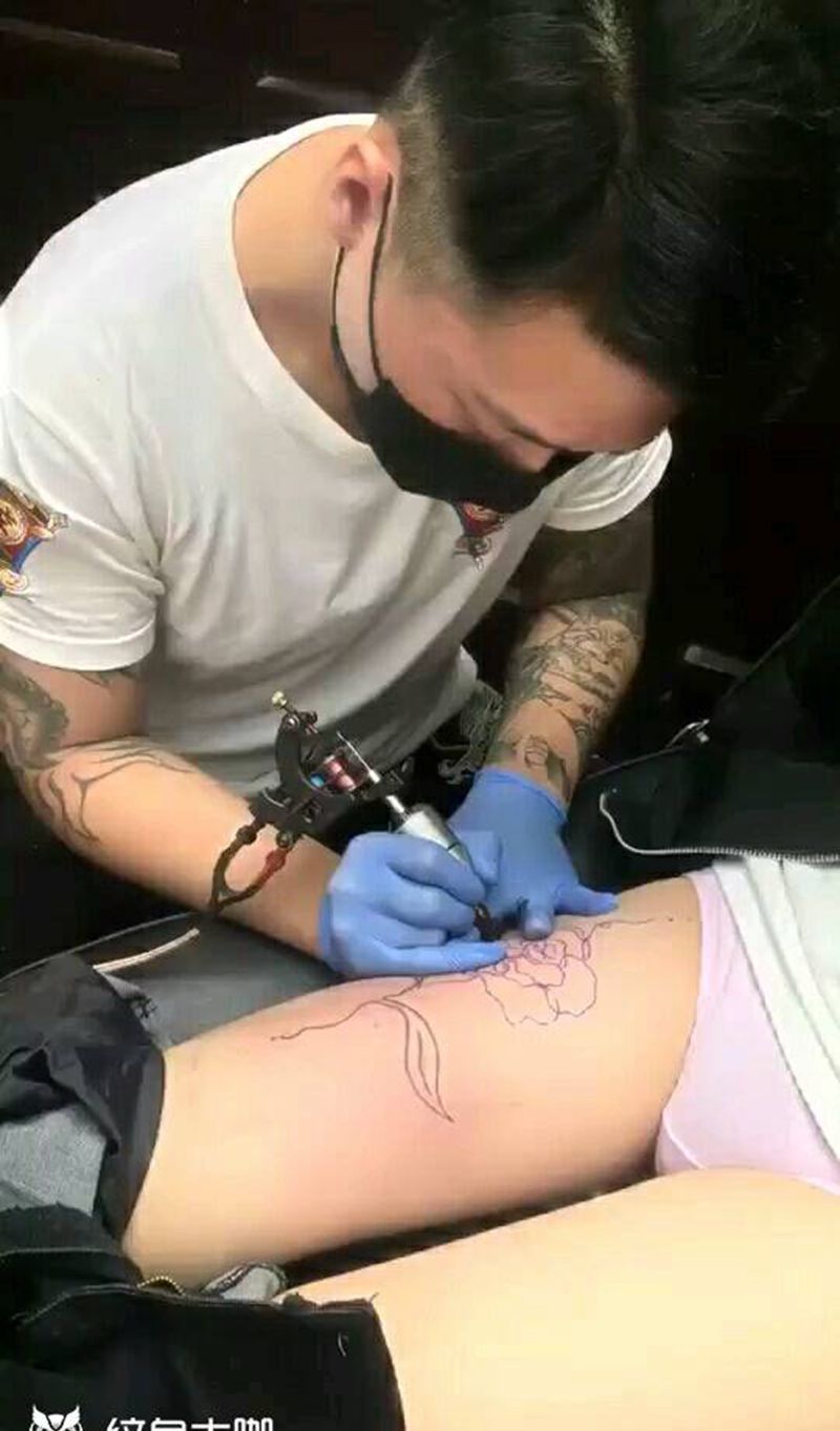 工作照纹身图片