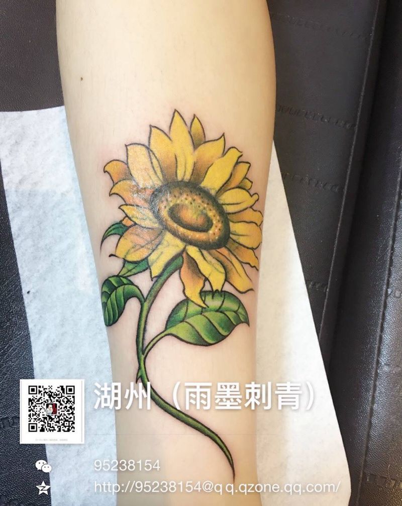向日葵遮盖纹身图片