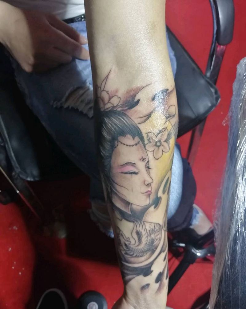 艺妓纹身图片_手臂新传统纹身图案