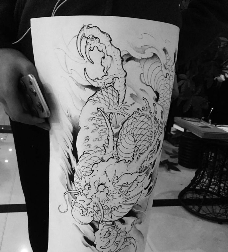 龙手搞纹身图片