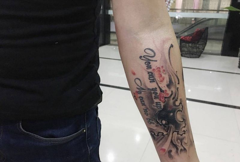 添加，遮盖纹身图片