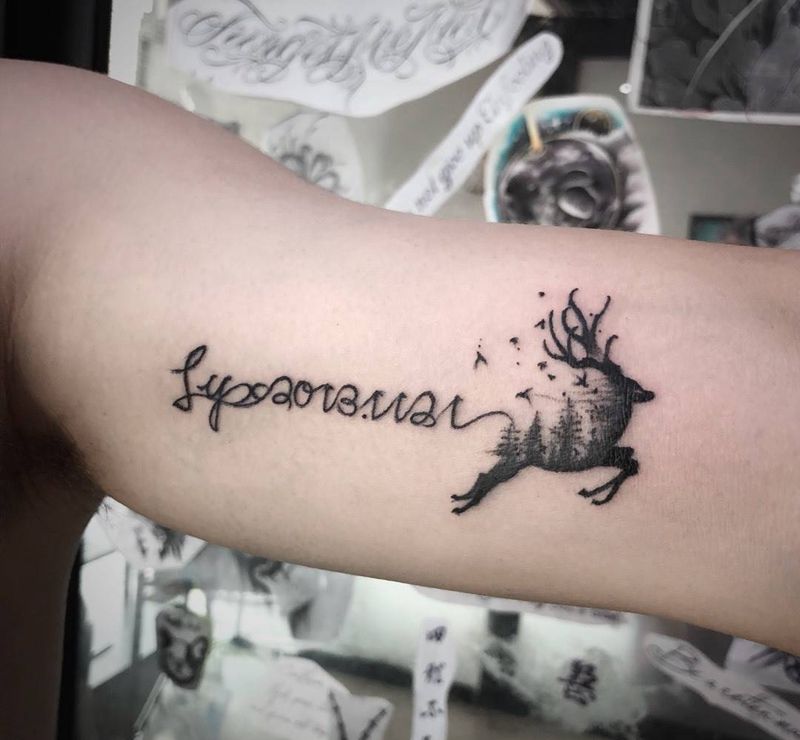 鹿纹身图片_手臂小清新纹身图案