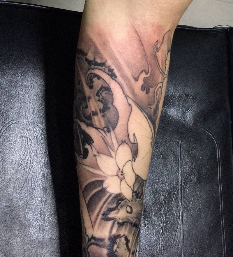 小花臂纹身图片_成品手部传统动物字符静物宗教原创鬼神纹身图案