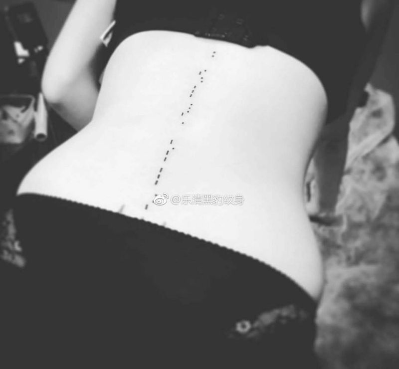 摩斯密码纹身图片