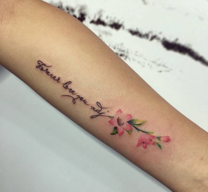 花纹身图片_清新成品手臂植物纹身图案