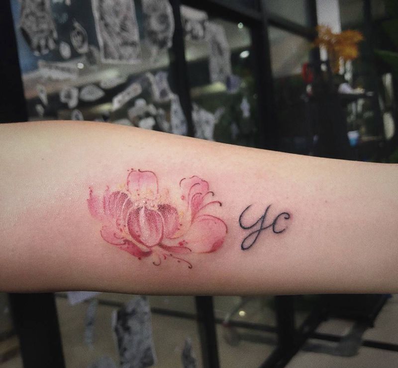 花纹身图片_手臂小清新纹身图案