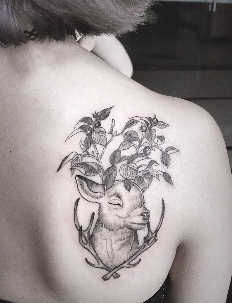 鹿纹身图片_成品背部清新动物静物几何纹身图案