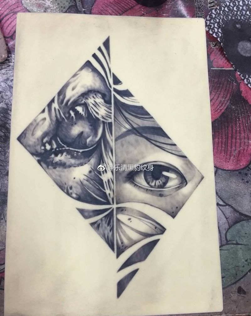 眼睛纹身图片