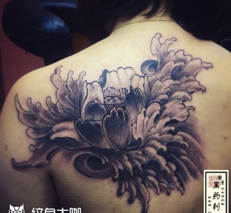 莲花纹身图片
