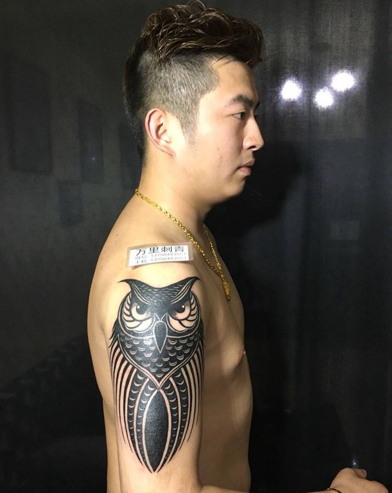 欧美图腾猫头鹰纹身图片